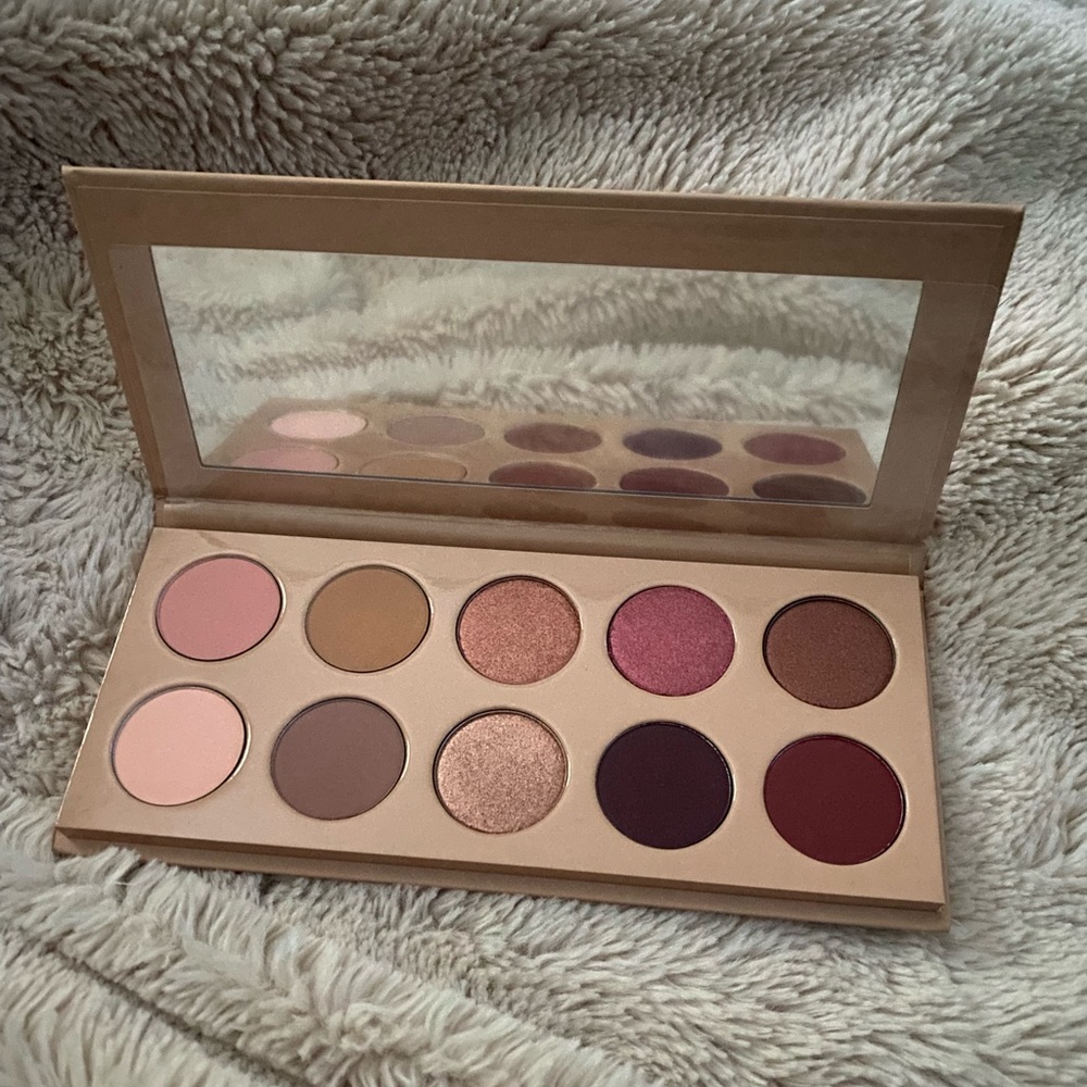KKW Beauty Eyeshadow Palette - Classic Blossom